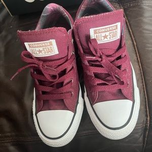 Burgundy converse plaid lined